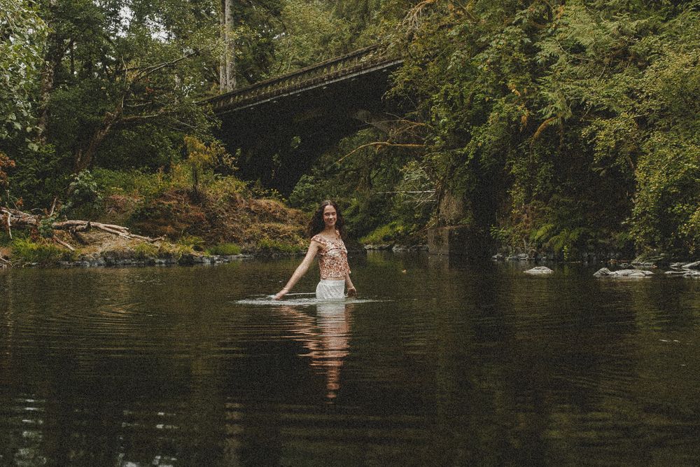 oregon senior photographers, oregon river senior photographers, portland senior photographer, Senior pictures Beaverton,