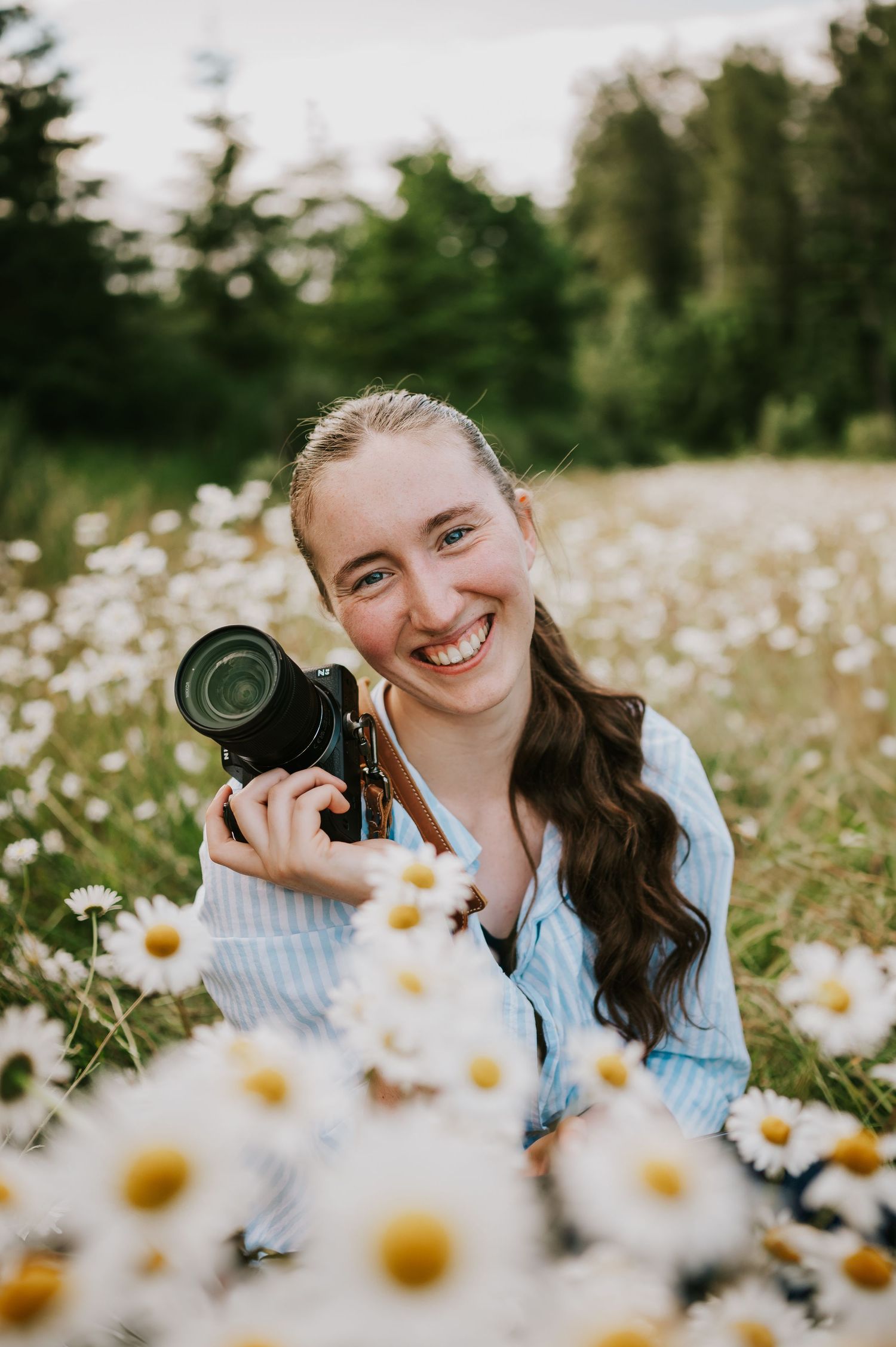 Daisy Flower Field Self Portrait Photo Session in the Comox Valley. Photography by Photographer "Soulfull Photographs"