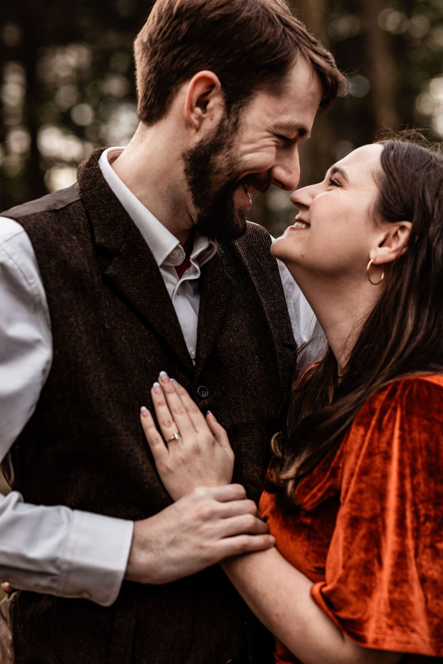 WV couple hug at Coopers State Rock Park