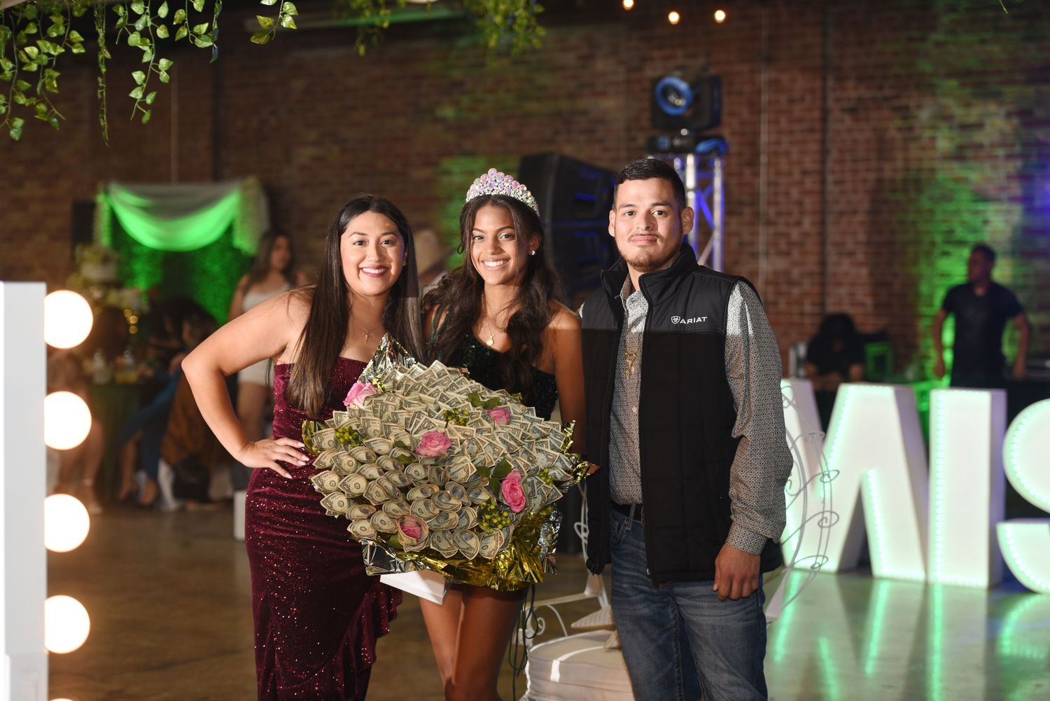 dallas quince photographer quinceanera photography packages quince photographer near me quince dollar dance