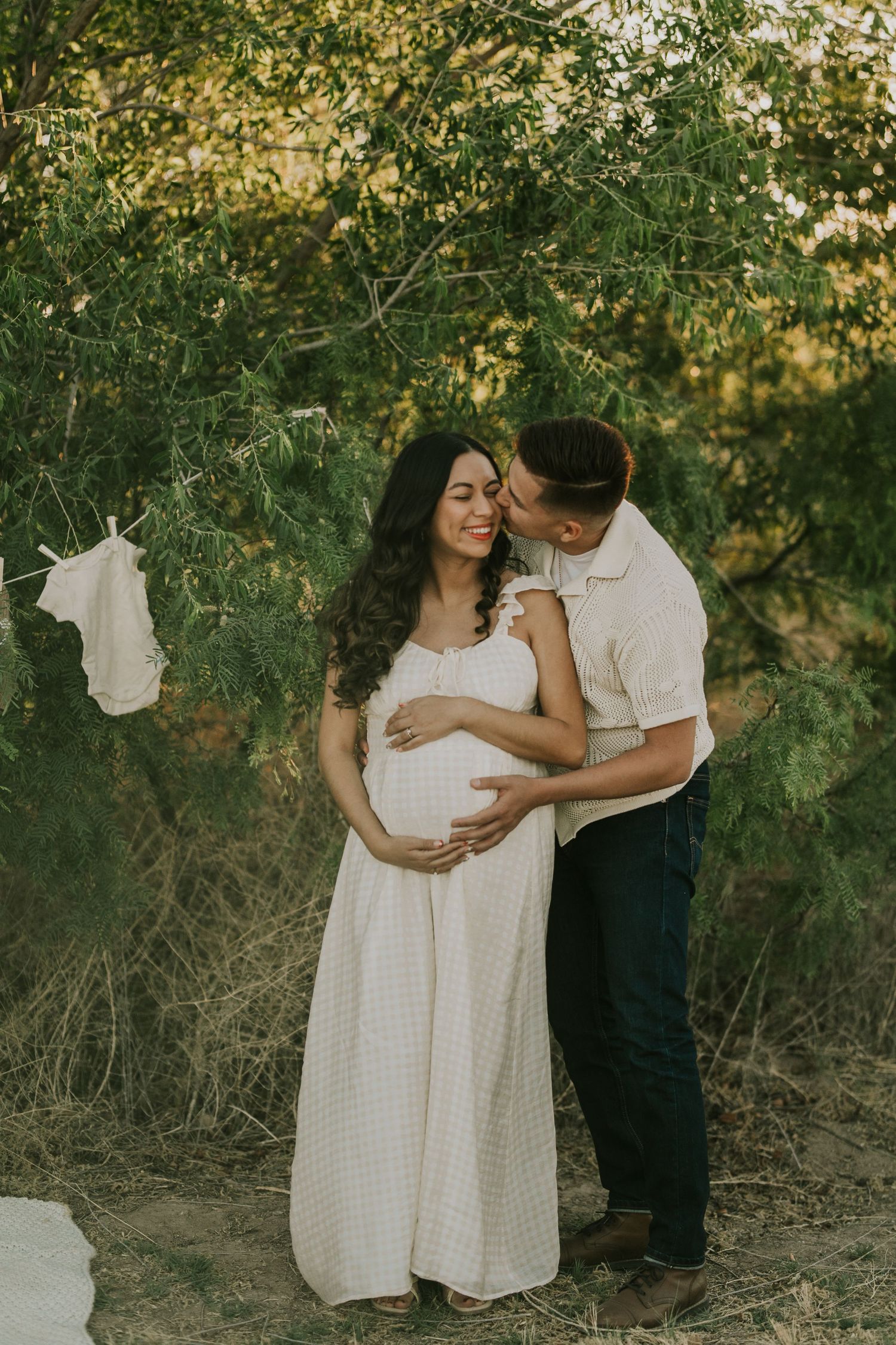 Beautiful maternity session near the Rio Grande in El Paso Texas