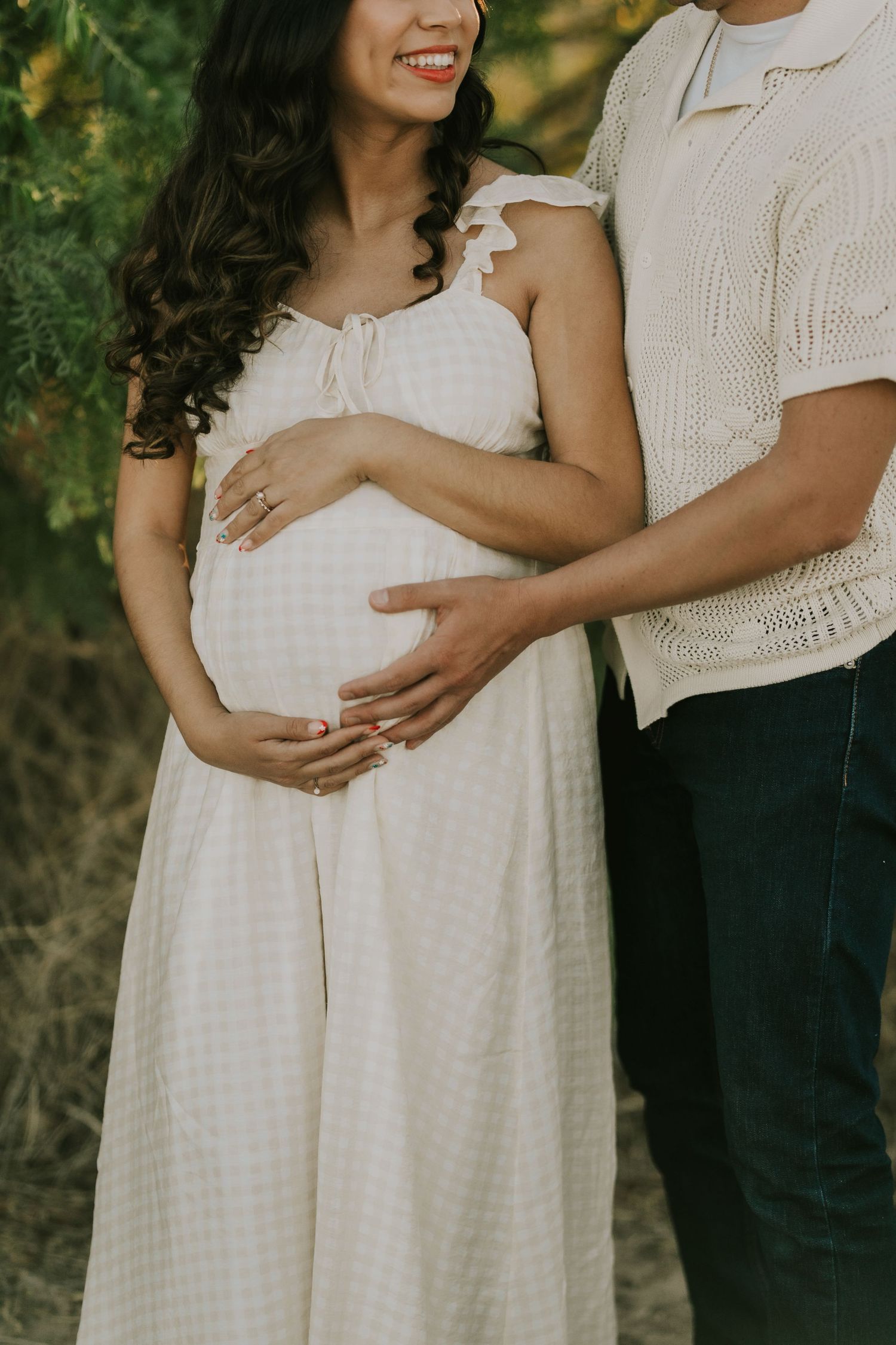 Beautiful maternity session near the Rio Grande in El Paso Texas