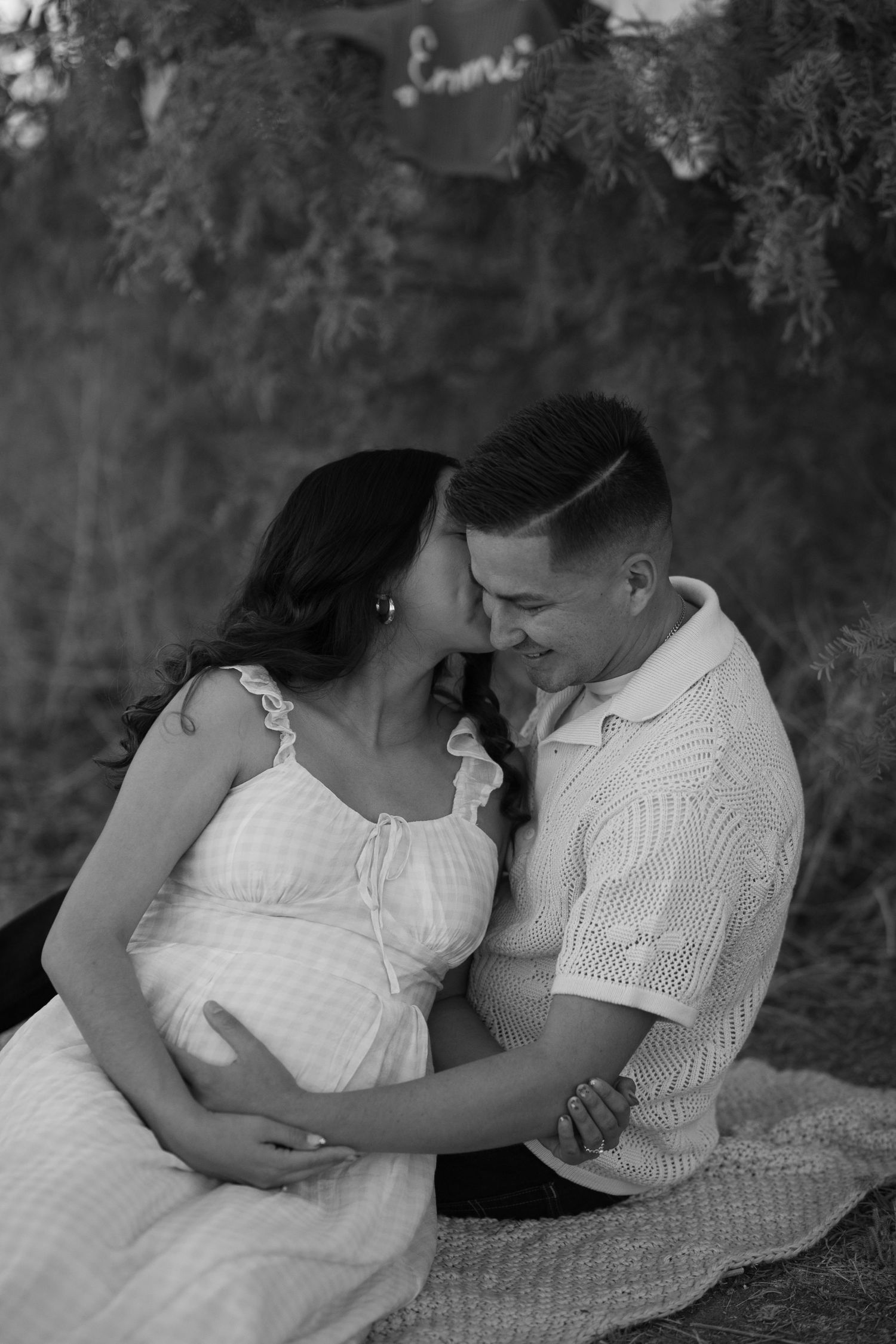 Beautiful maternity session near the Rio Grande in El Paso Texas