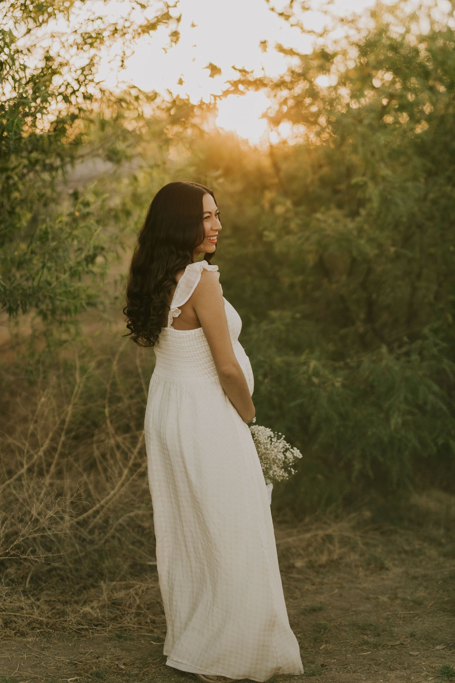 Beautiful maternity session near the Rio Grande in El Paso Texas