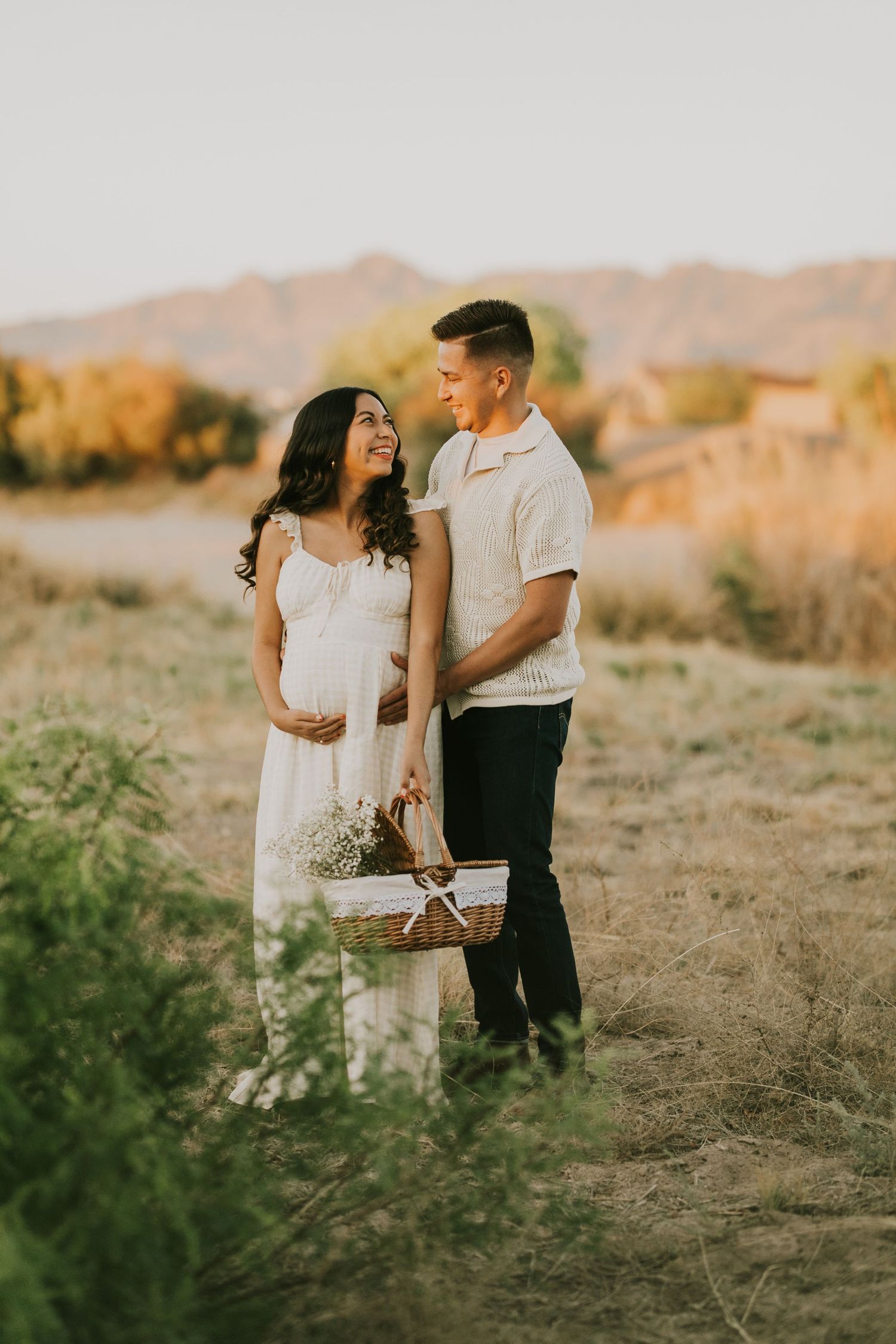 Beautiful maternity session near the Rio Grande in El Paso Texas