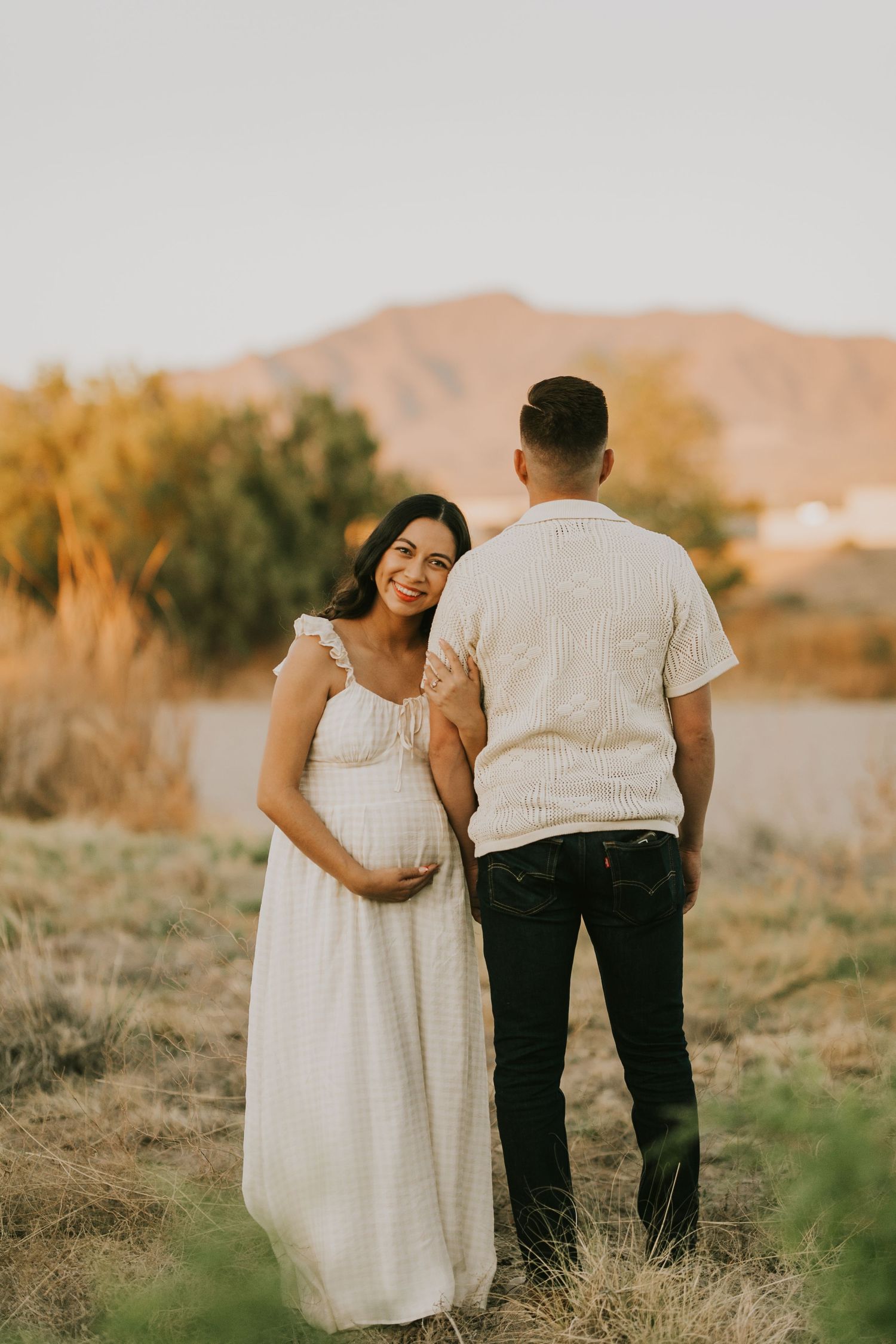 Beautiful maternity session near the Rio Grande in El Paso Texas