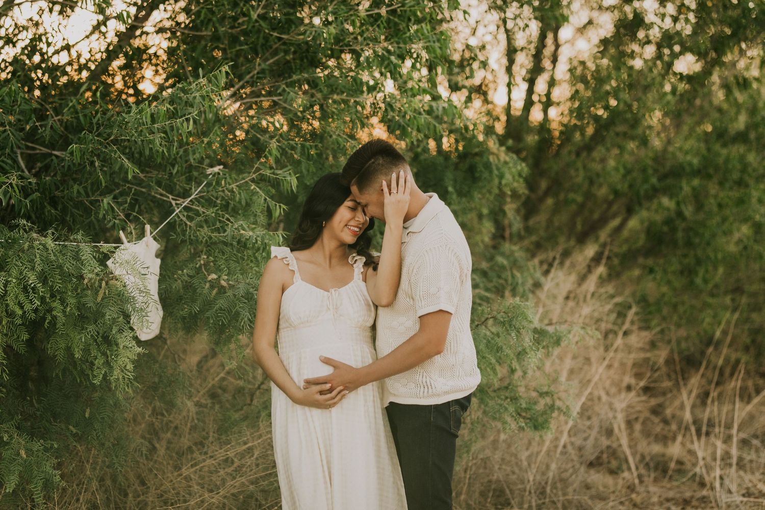 Beautiful maternity session near the Rio Grande in El Paso Texas