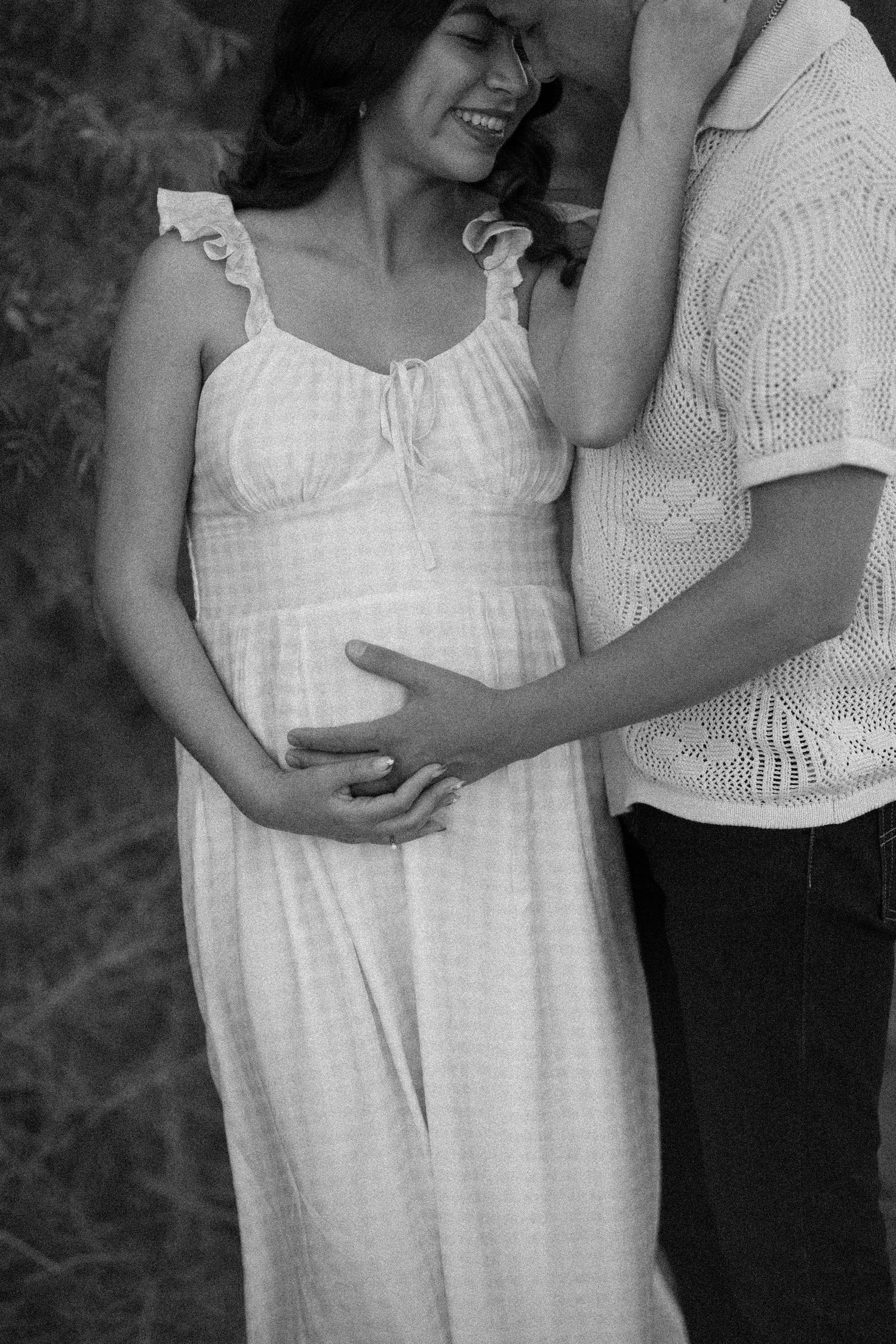 Beautiful maternity session near the Rio Grande in El Paso Texas
