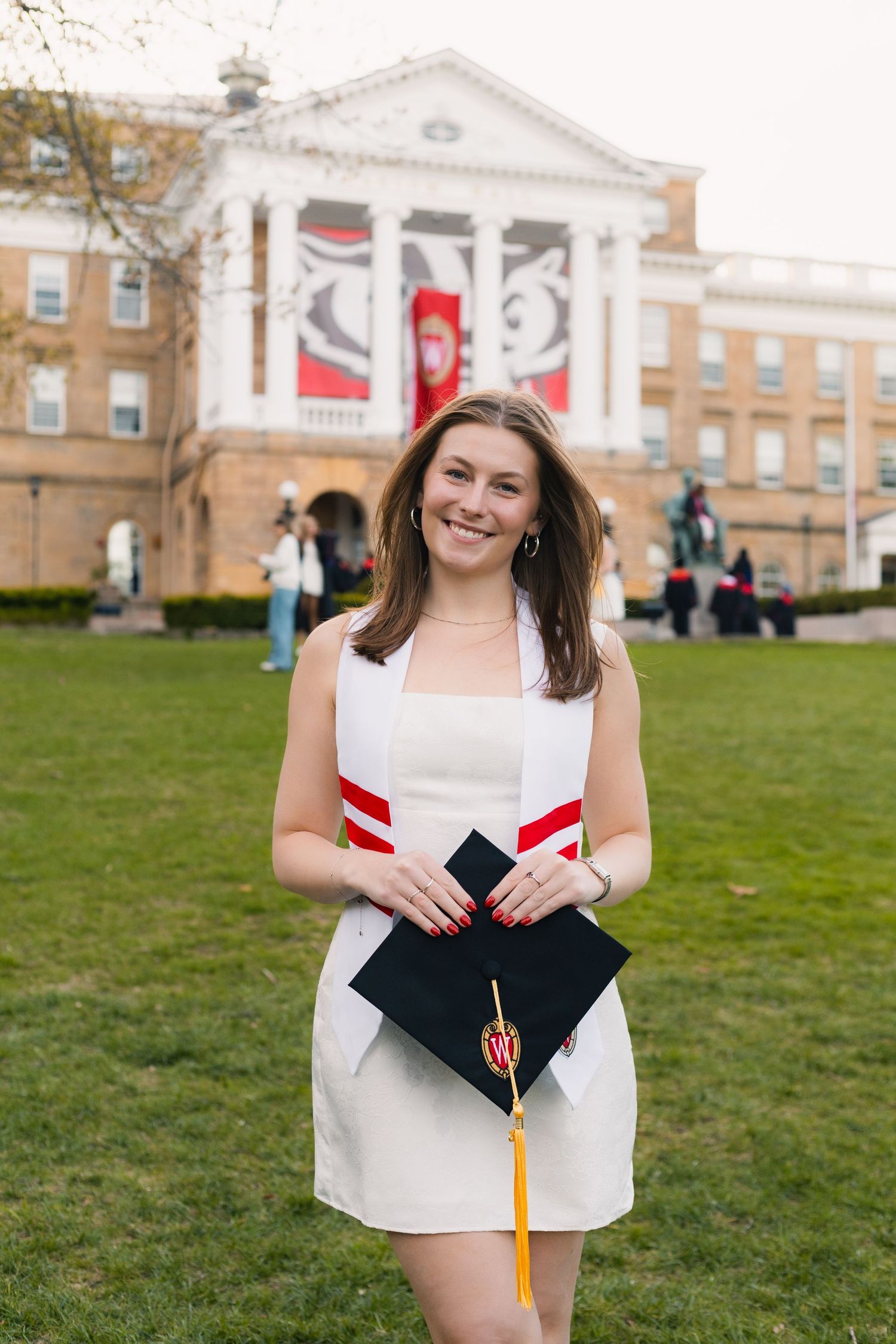 uw madison university of wisconsin alumni graduation graduates professional photos bascom hill capitol building college sorority sisters
