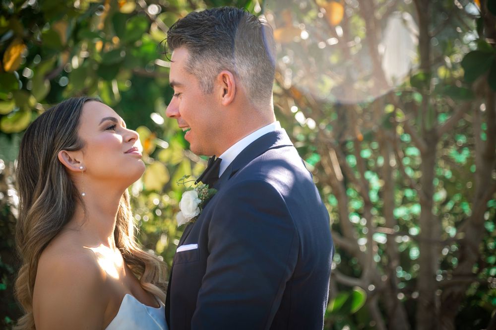 Stylish couple portraits against the architectural backdrop of The Ray Hotel, shot by Florida destination wedding photographers