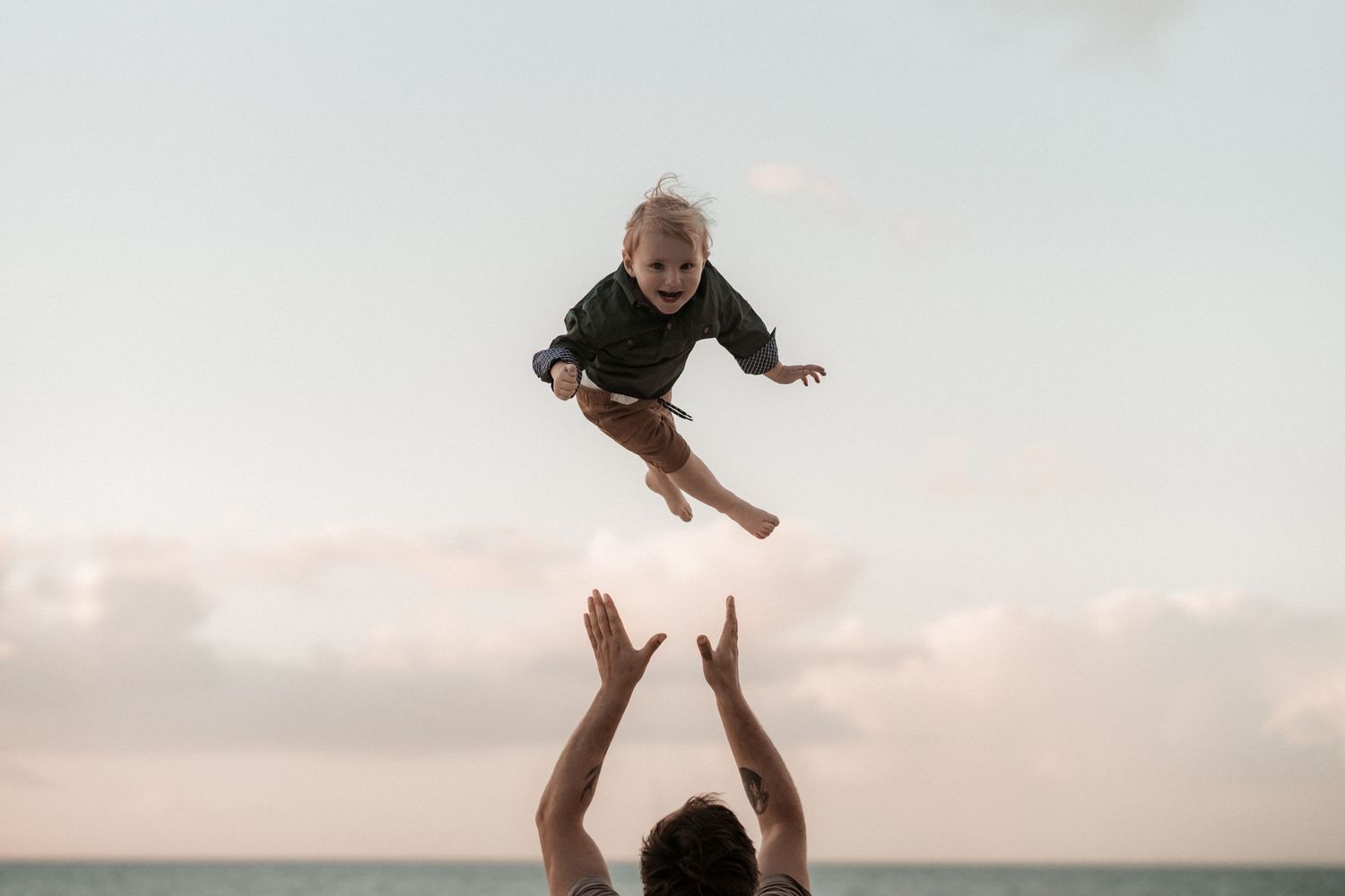 Family photography along the coast of Fraser Island, QLD / K'gari