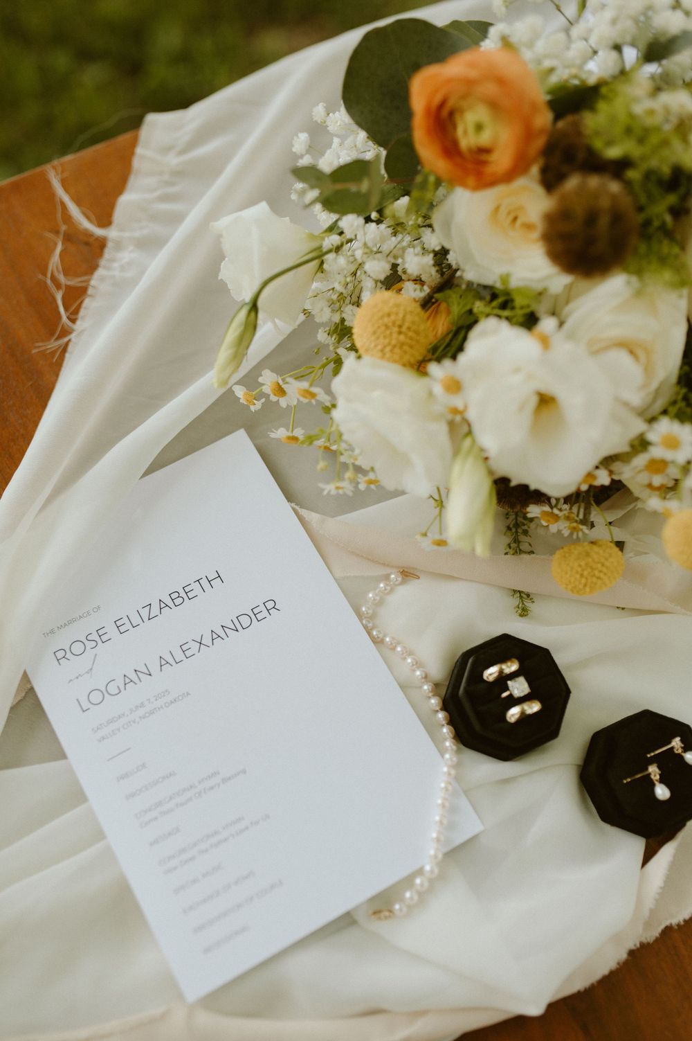 Minnesota Wedding Photographer, Romantic and Authentic Minnesota Photography, Minnesota Couple Photos | Rachel Marie Photography