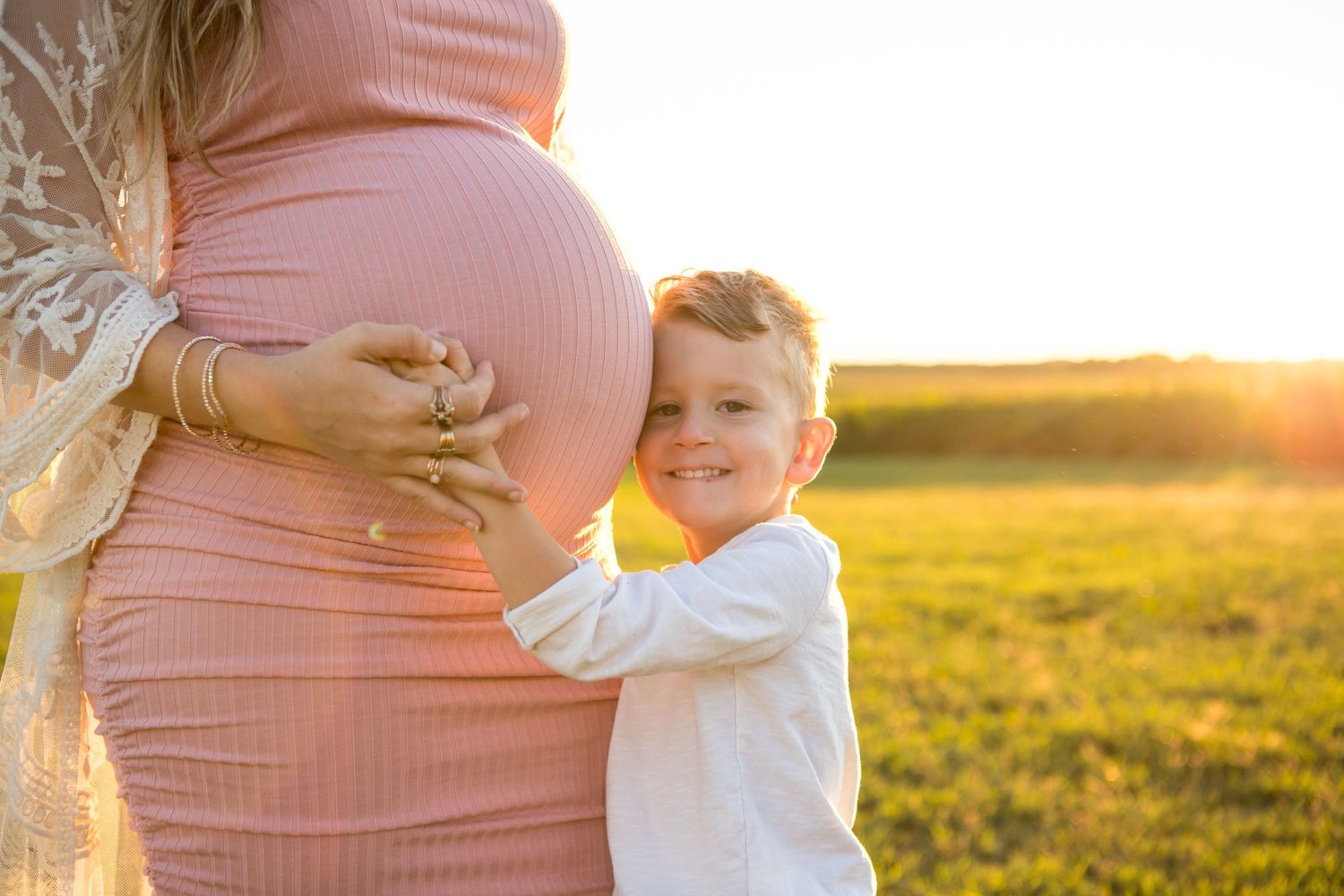 maternity photographer VA Fort Belvoir