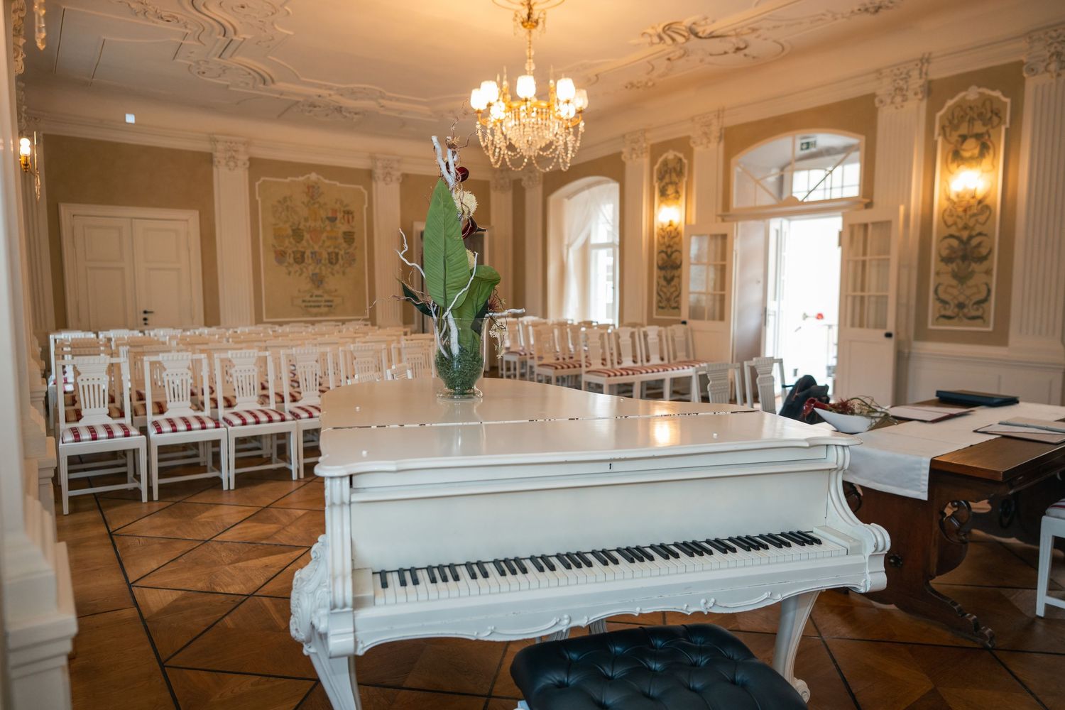 Schloss Vetschau, Schlossstraße 25, 03226 Vetschau - Hochzeitsfotograf Berlin & brandenburg
