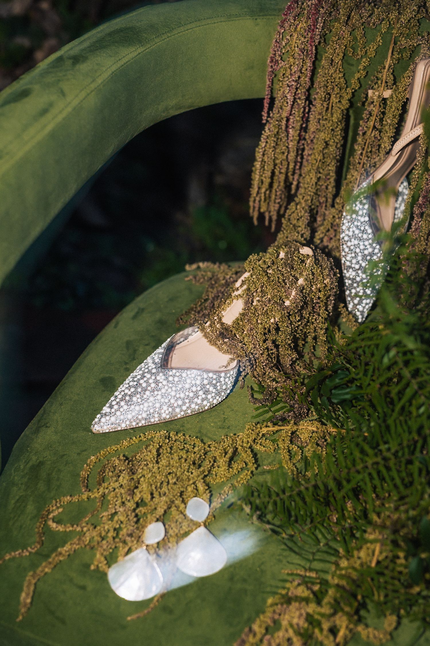 Editorial styled photo-shoot at Casa dos Penedos, a wedding venue from Penha Longa Catering. captured by a Portugal wedding photographer.