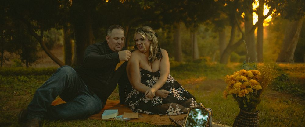 Photography of couple having a picnic in Prospect park in Redlands, CA