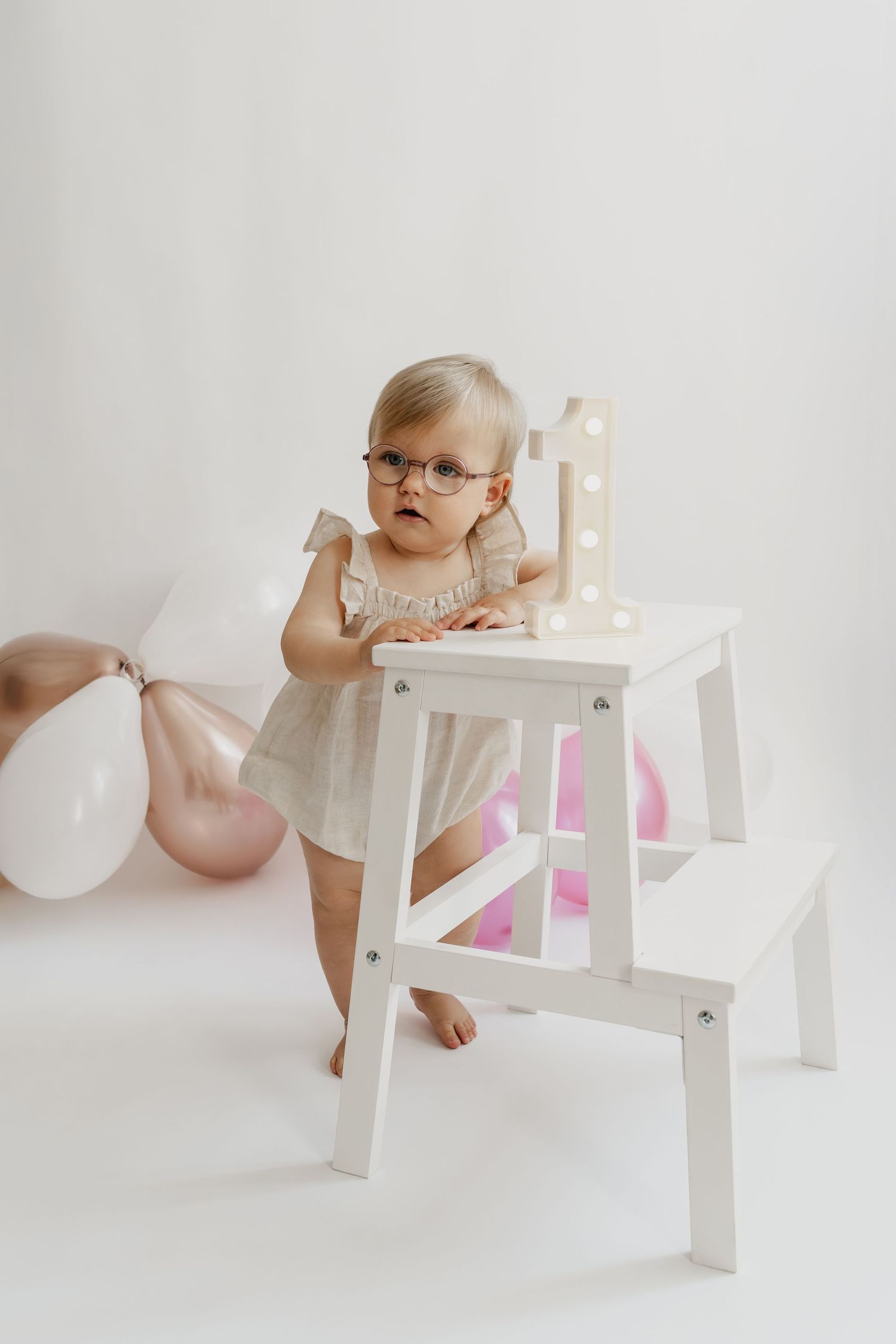 Fotoshooting zum 1. Geburtstag im Fotostudio Niederösterreich, Baby- & Familienfotograf, Stockerau, Wien, Korneuburg, Krems, Tulln,