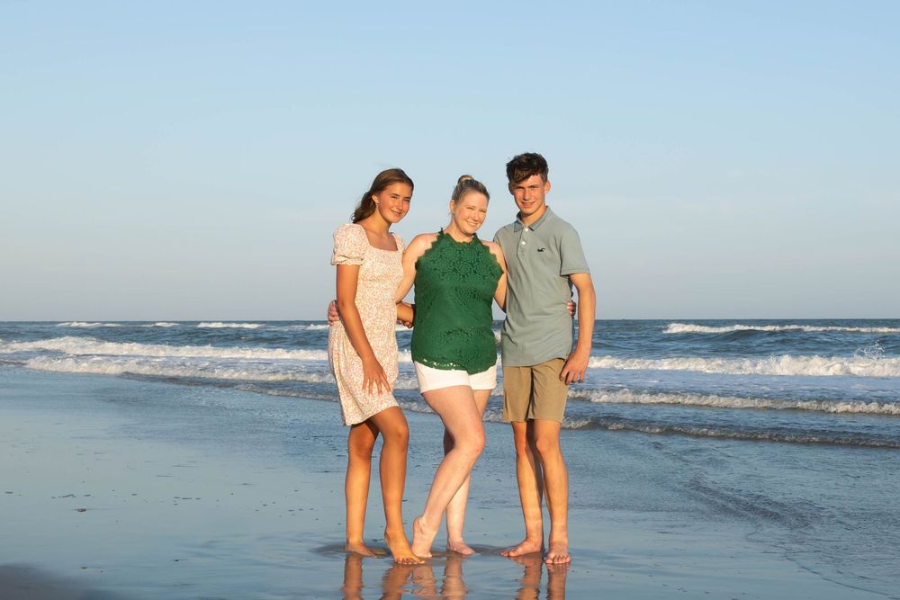 Emerald Isle photography studio Samantha Ann Photo photographer in Emerald Isle near swansboro. newborn and family beach photos in nc