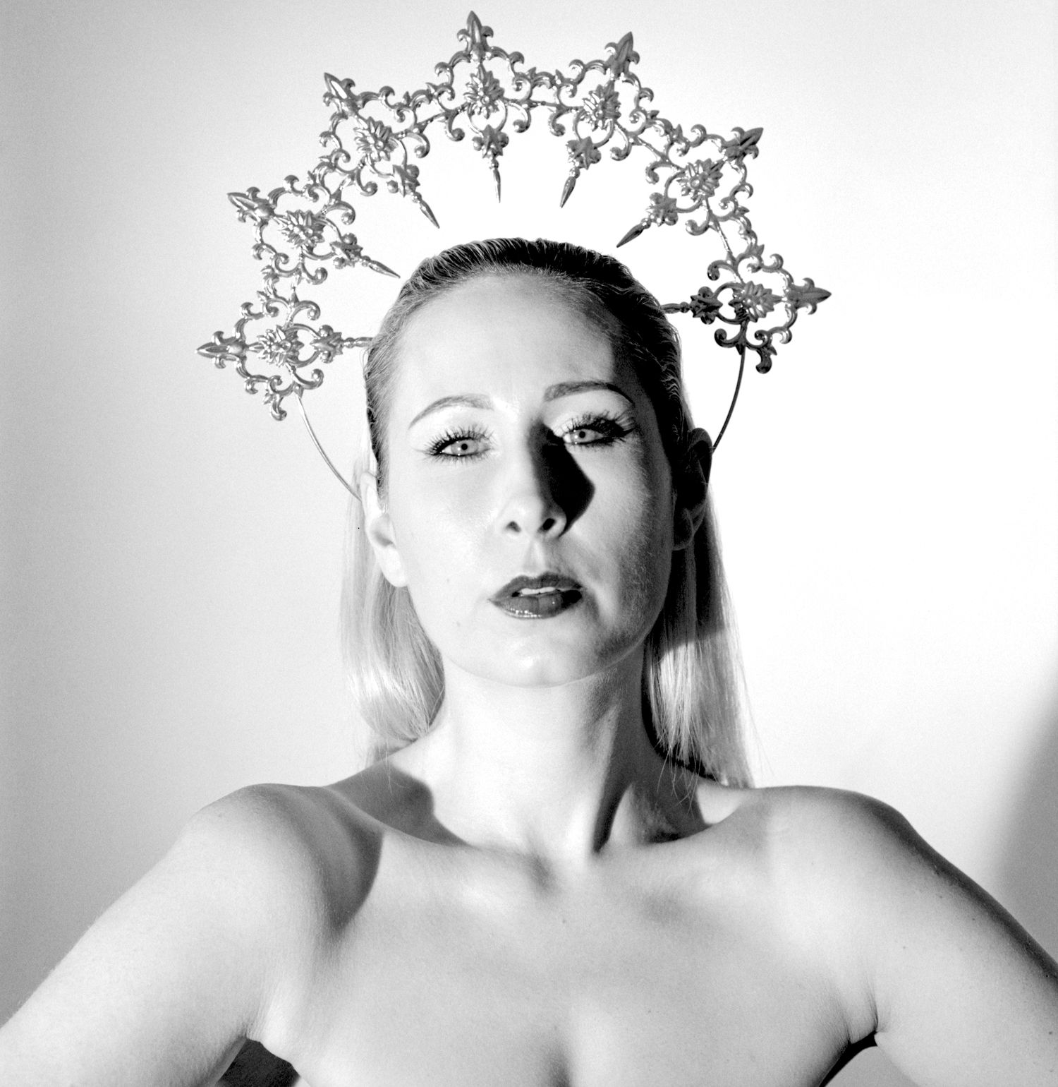 Black and white photograph of UK model Han Rose during Shoot 3 of Project Vampirique #projectvampirique