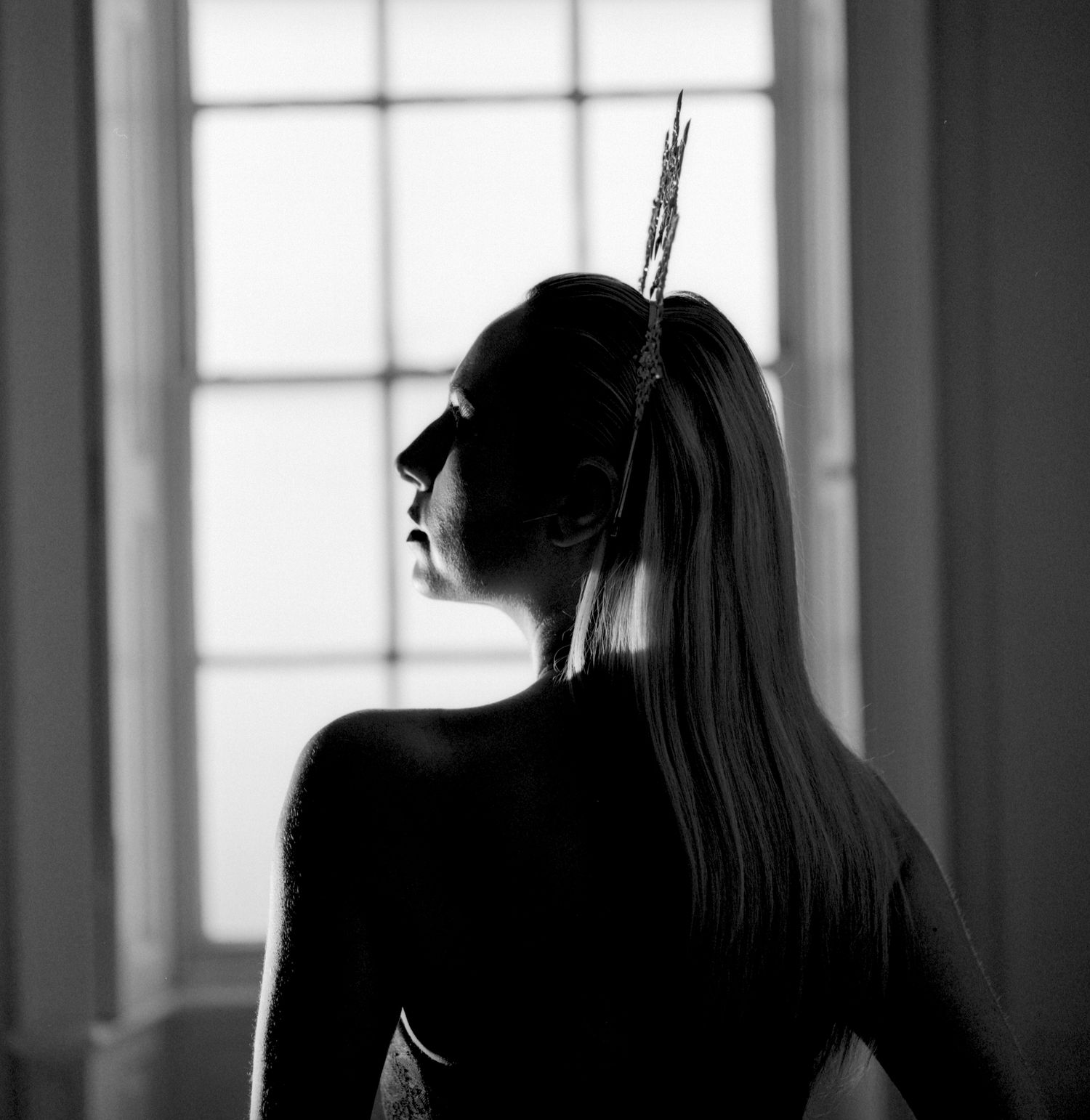 Black and white photograph of UK model Han Rose during Shoot 3 of Project Vampirique #projectvampirique
