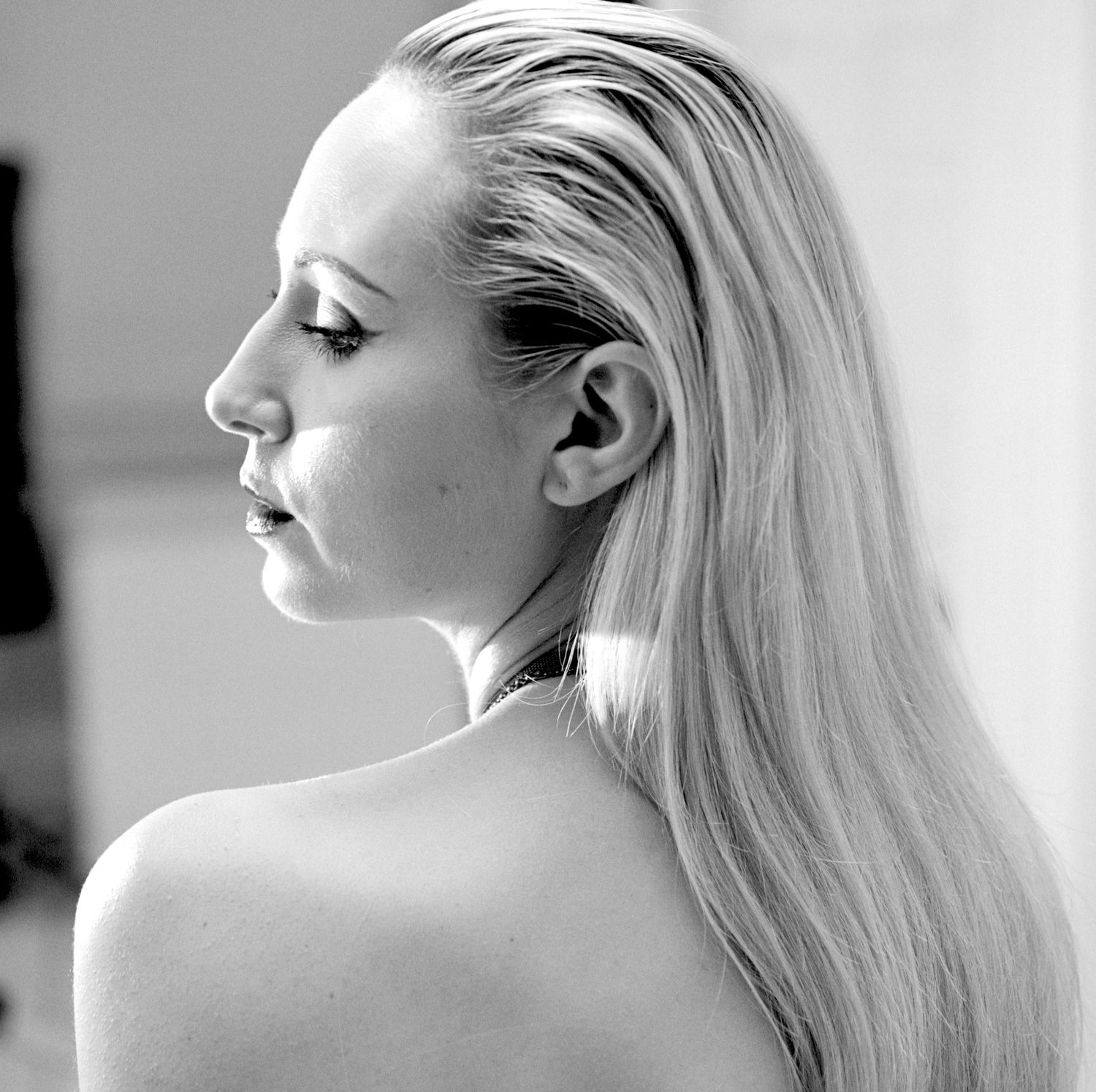 Black and white photograph of UK model Han Rose during Shoot 3 of Project Vampirique #projectvampirique