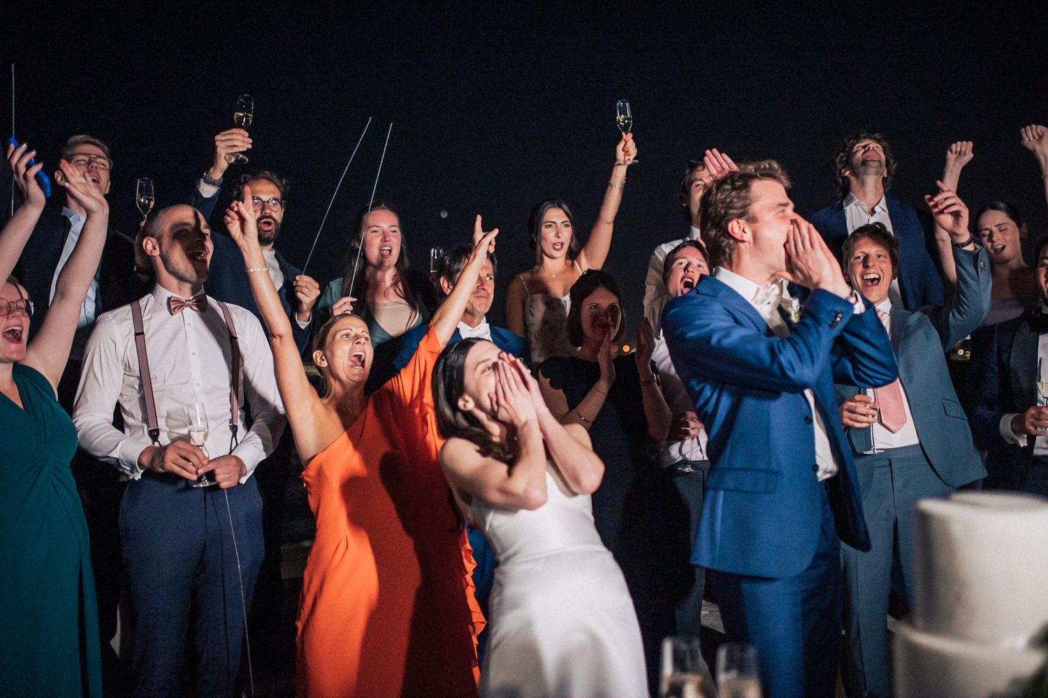 Romantic French destination wedding in Portugal — captured with cinematic flair at Forte da Cruz. By Regina Wedding Photographer Lisbon
