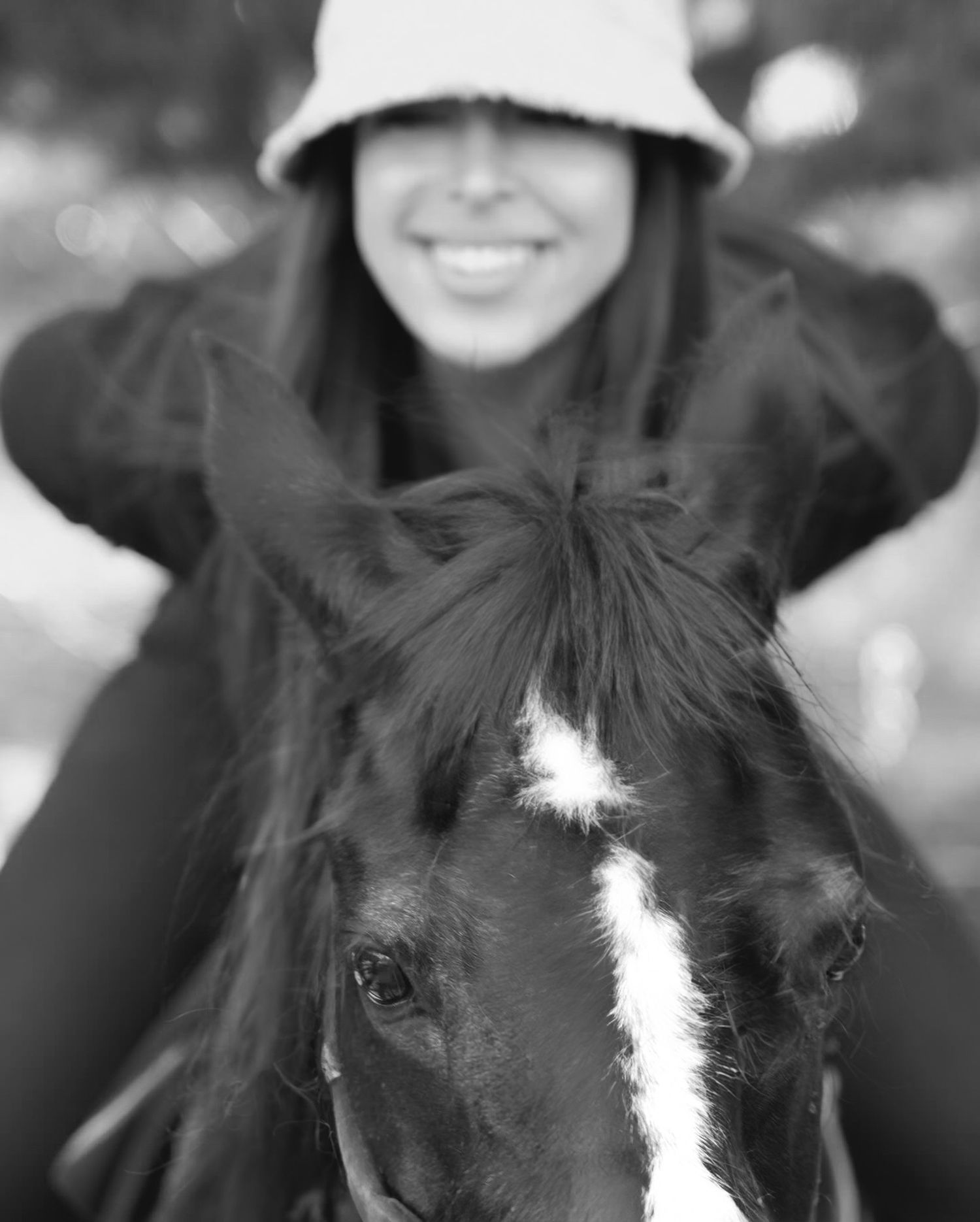 horse lover girl aesthetic
