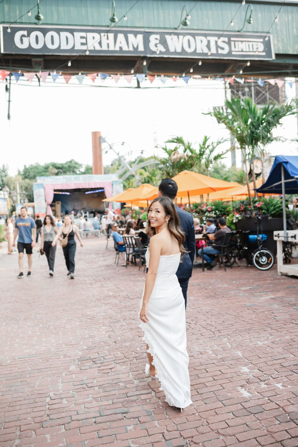 Toronto bride dress from wedding photos in the distillery district, captured by Jess GC Photography