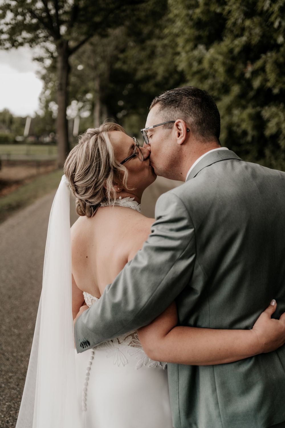 Fotoshoot met bruidspaar in Heelweg, Achterhoek
