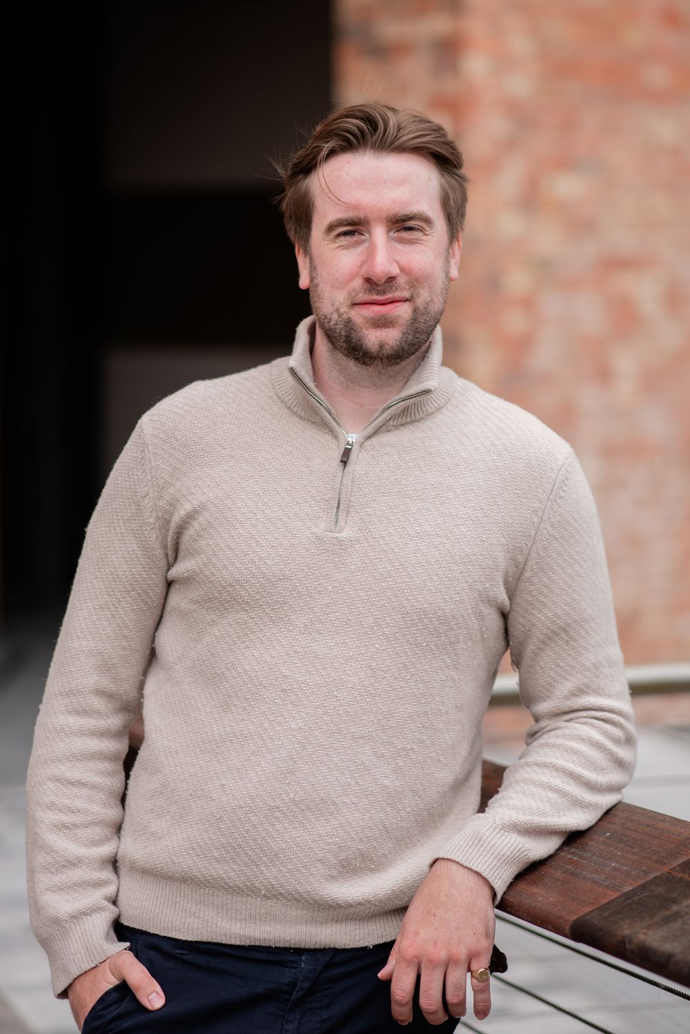 Outdoor team headshot – clean and professional style