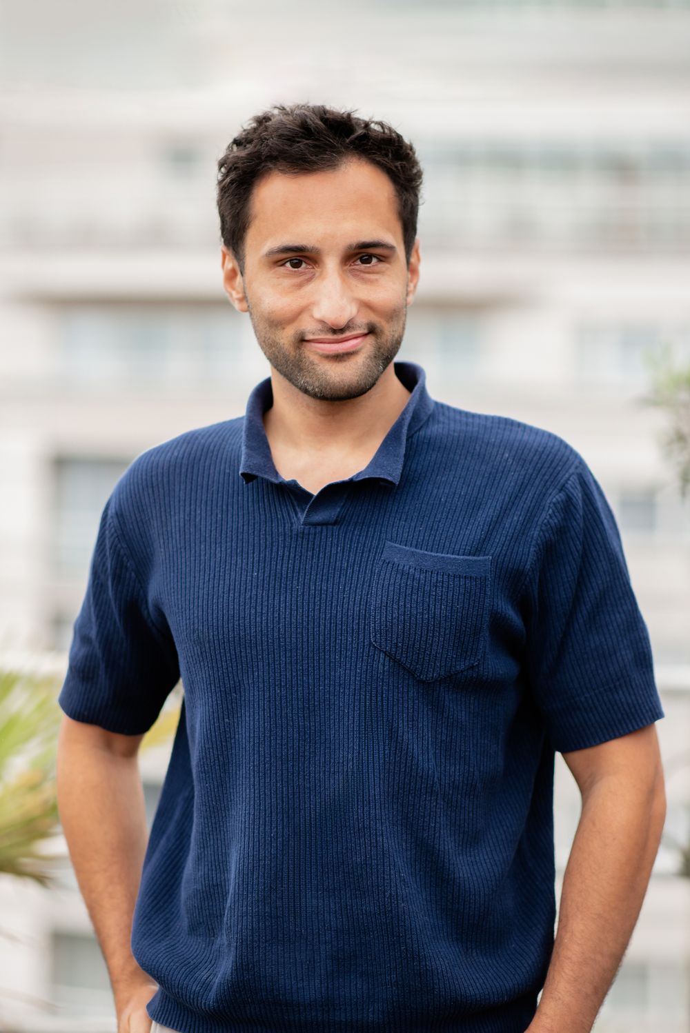 Relaxed business portrait taken in Chelsea for Outra