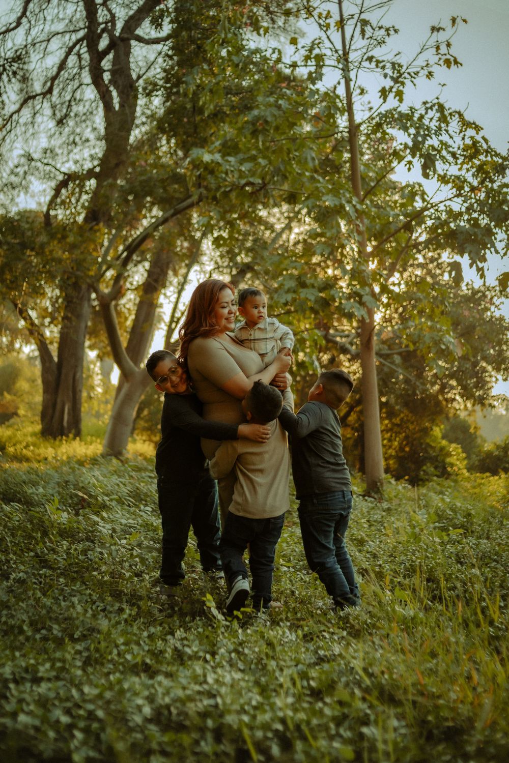 Motherhood photography mini session in Redlands, California
