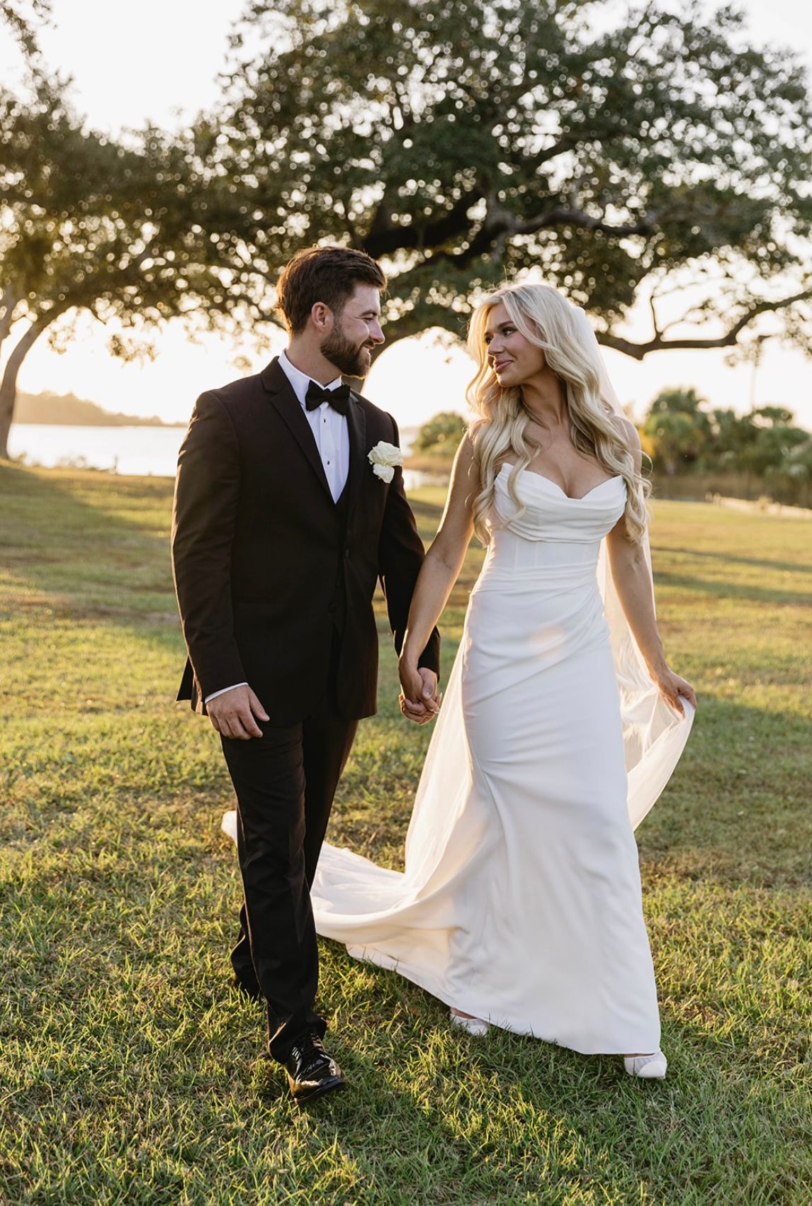 modern and minimal wedding bride and groom Elvis inspired wedding