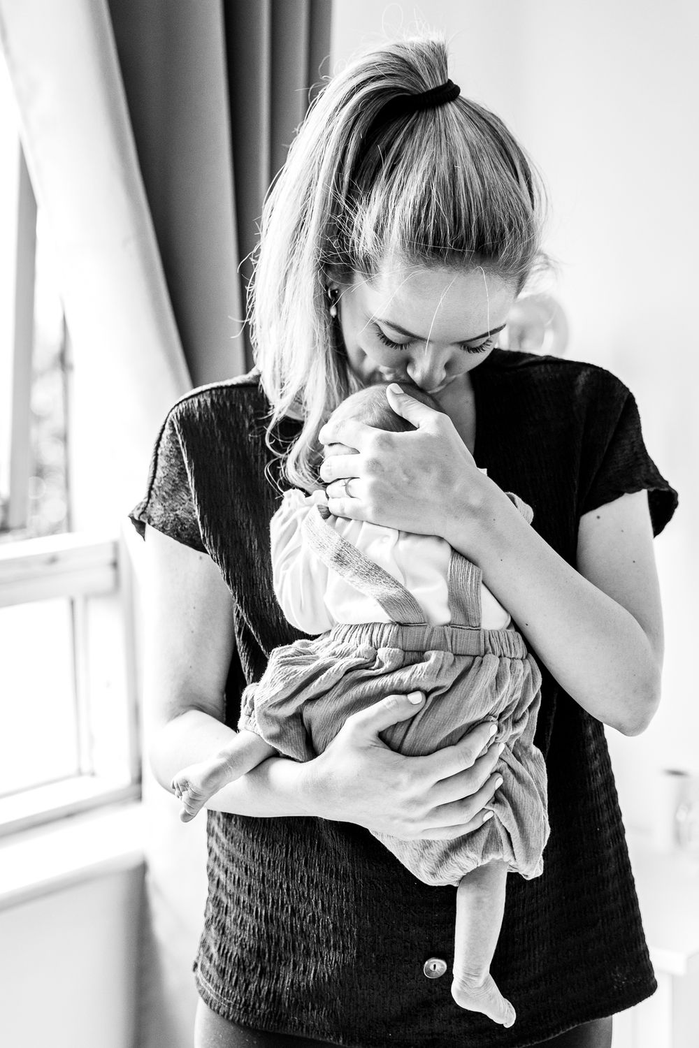unposed newborn photography