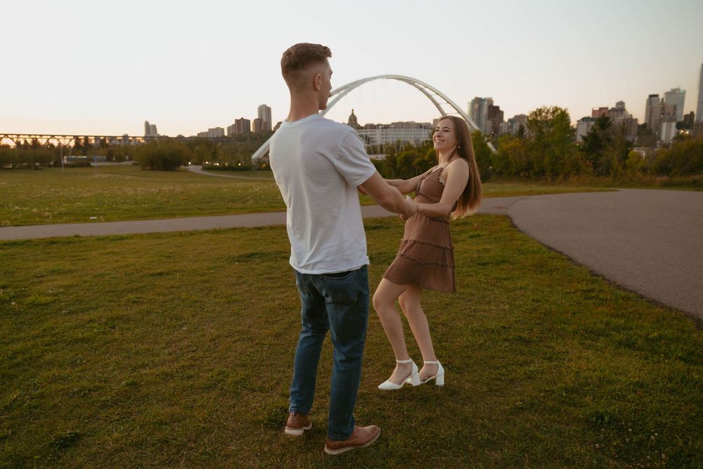 Edmonton engagement photographer