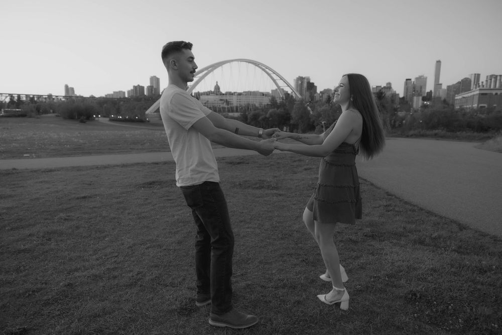 Edmonton engagement photographer