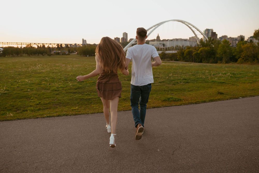 Edmonton engagement photographer