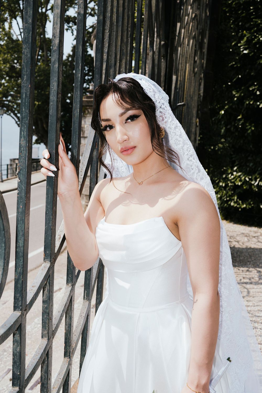 bride and wedding in villa Carlotta