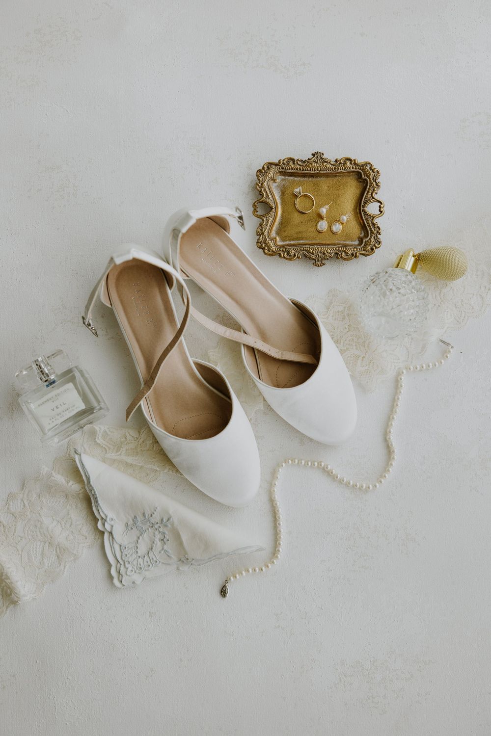Summer Tradition Town Hall Wedding. Modern summer wedding in Tradition, Florida. Bridal detail flatlays