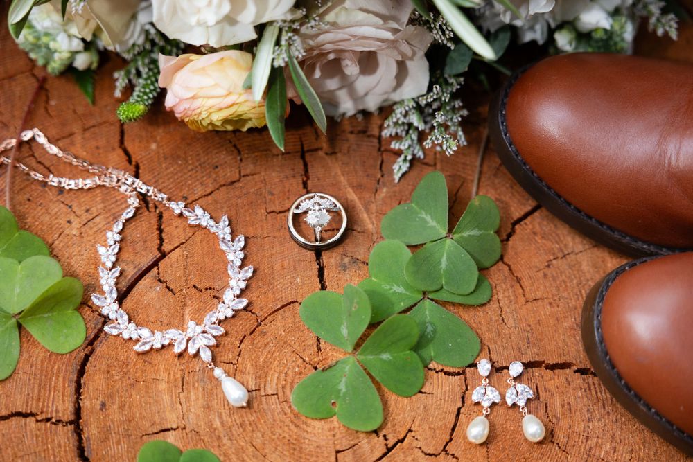 Detail shot, rings with flowers, San Mateo County Wedding, Redwood Wedding, Chico wedding photographer