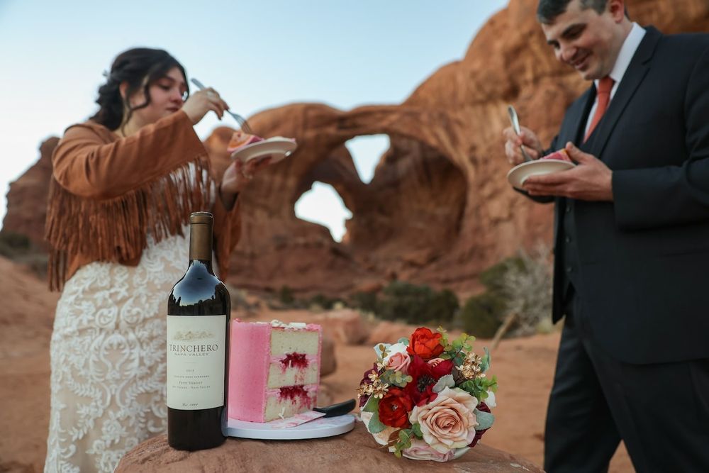 elopement in arches Utah