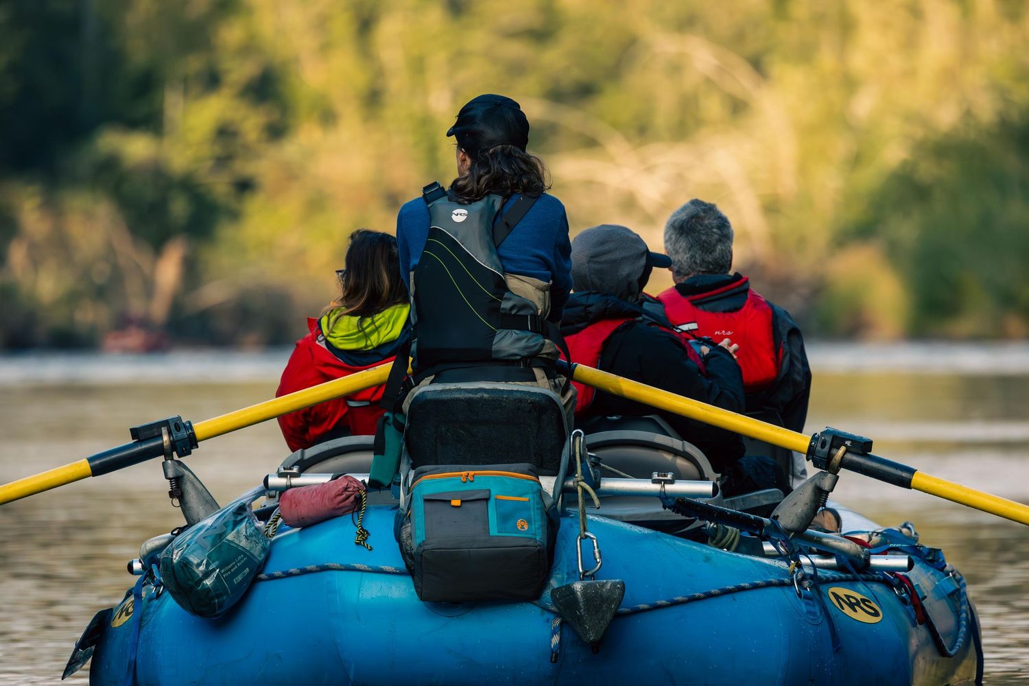 Photography tour on the Atnarko River in Bella Coola.