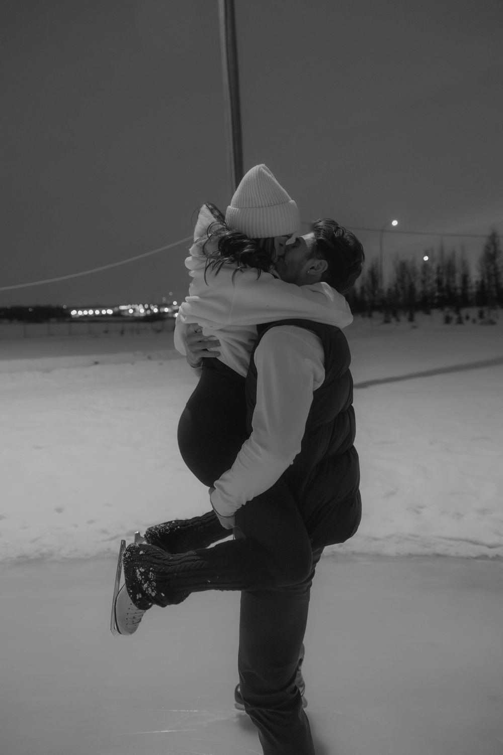 Edmonton engagement photographer