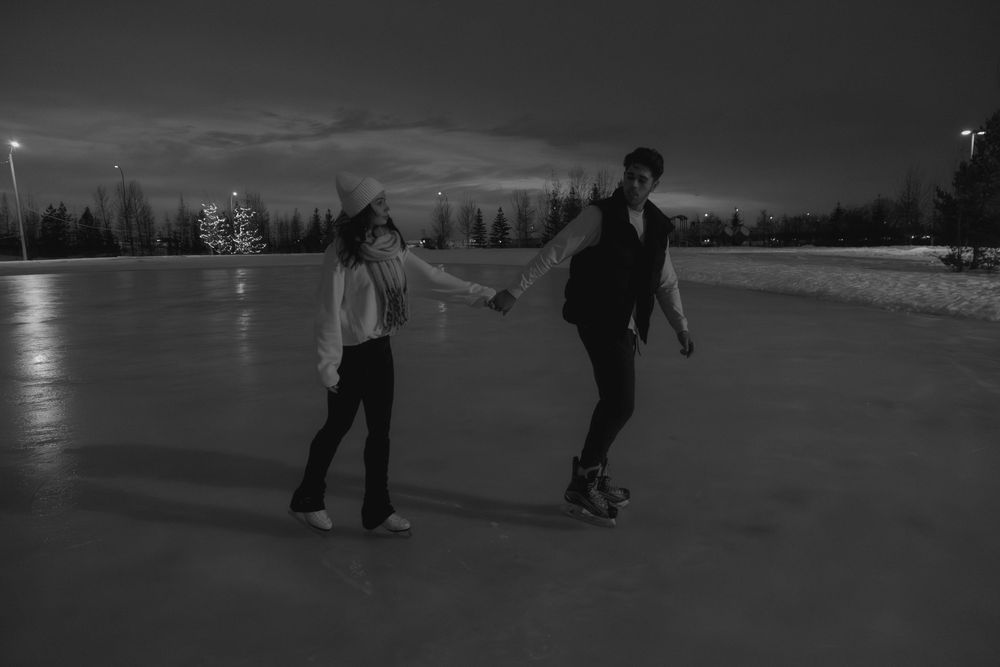 Edmonton engagement photographer