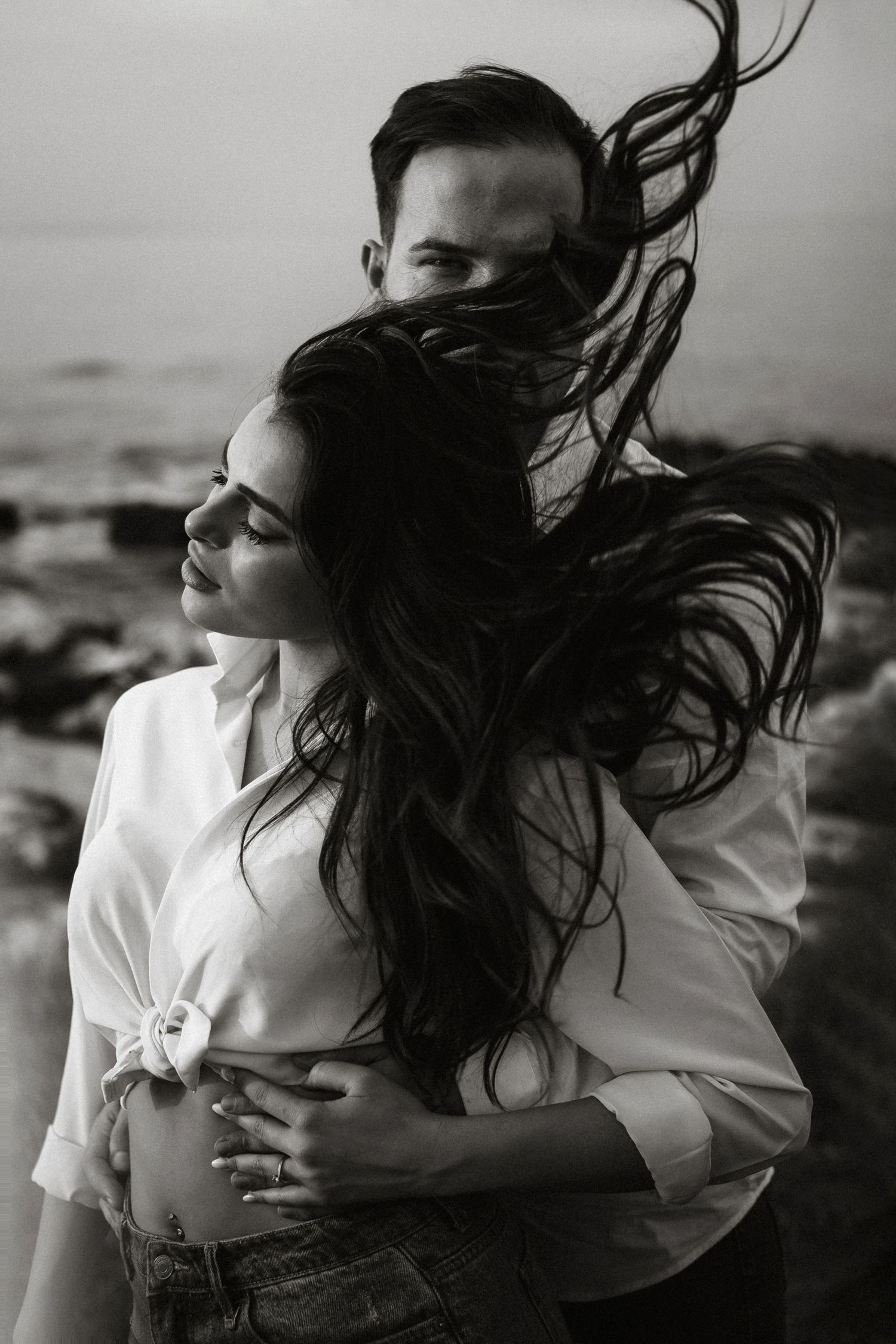 Puglia - couple - prematrimoniale - sessione di coppia - mare - spiaggia- dog - wedding photographer - matrimonio