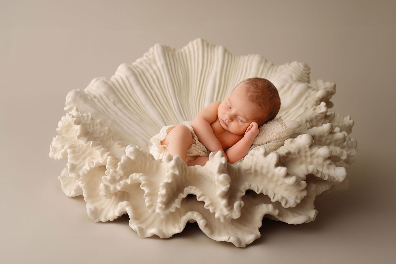 Fotomontage eines neugeborenen Babys