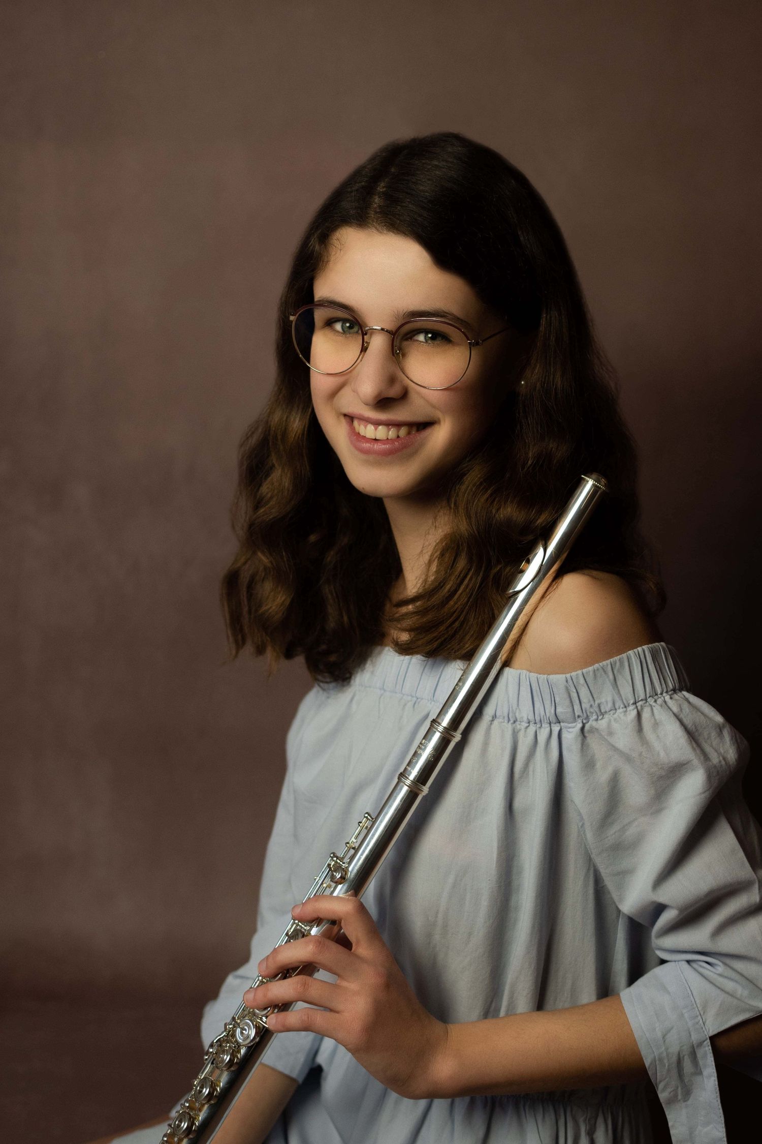 sesja studyjna klasyczna fine art sesja dyplomowa szkoła muzyczna poznań flet zdjęcia z instrumentem do plakatu studio