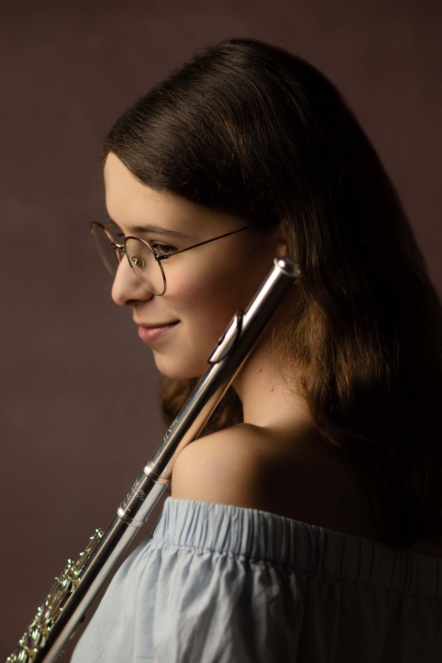 sesja studyjna klasyczna fine art sesja dyplomowa szkoła muzyczna poznań flet zdjęcia z instrumentem do plakatu studio