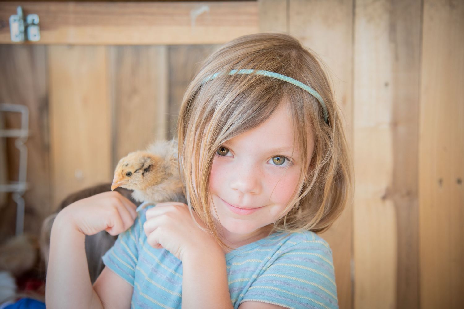 Baby chick season is a great time to capture your children pure, joyful, and just as they are during a lifestyle session. Let's connect!