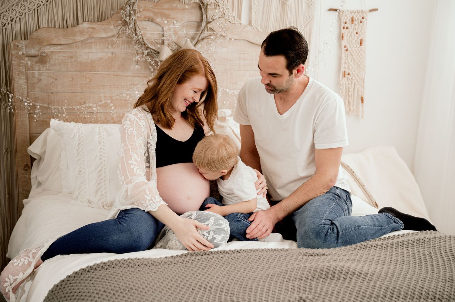 Pregnancy & Newborn FAQs for First Time Moms - A helpful blog post by Nicole Hollenkamp Portrait Studio, LLC. Located in Central Minnesota.